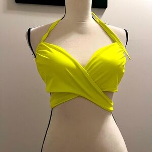 Cross over bikini top with underwire